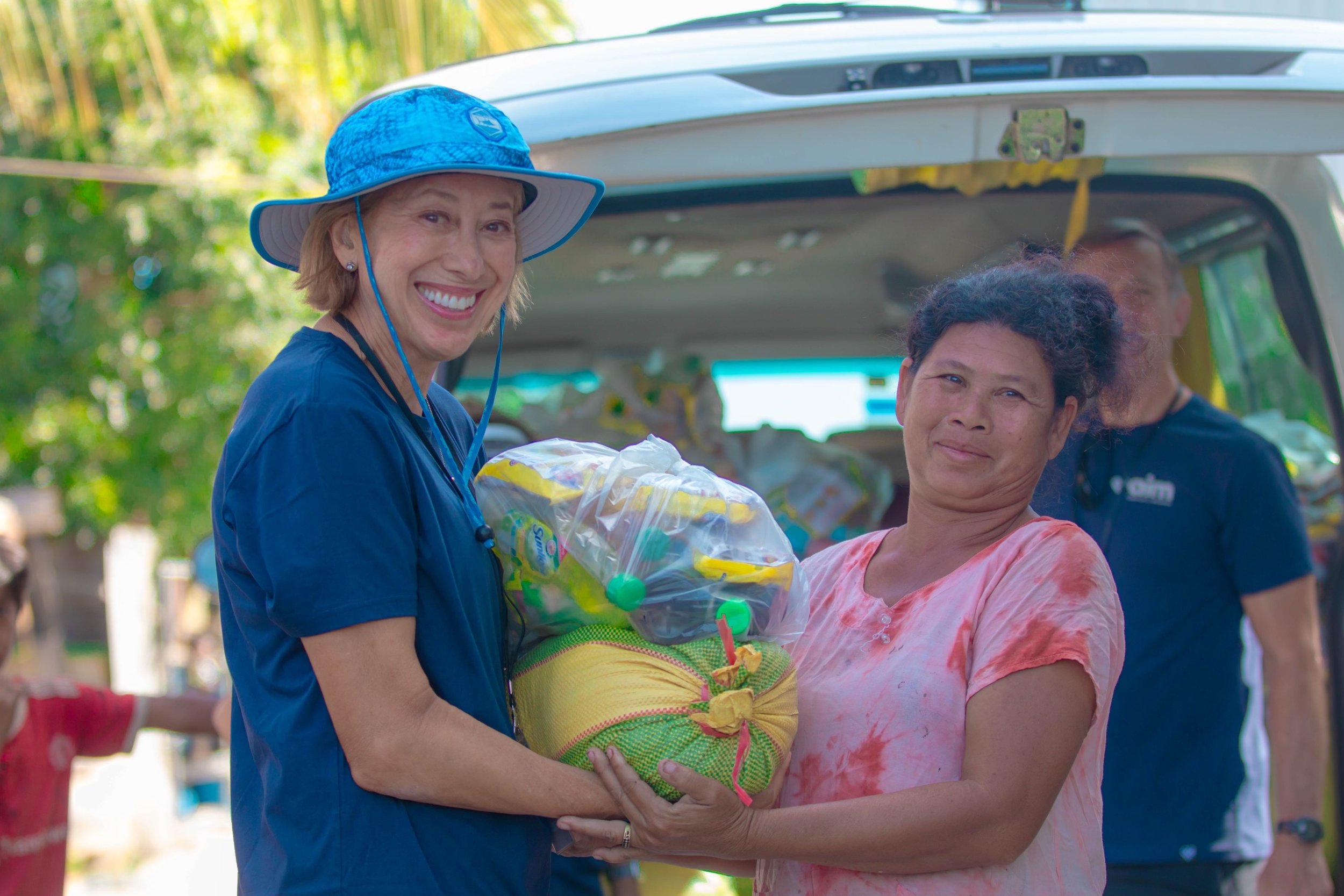 Salt and Light Hawaii Volunteers